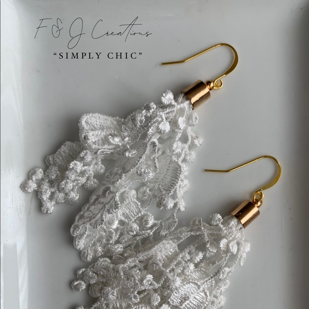 ✨Almost Gone✨ Tassel Earrings